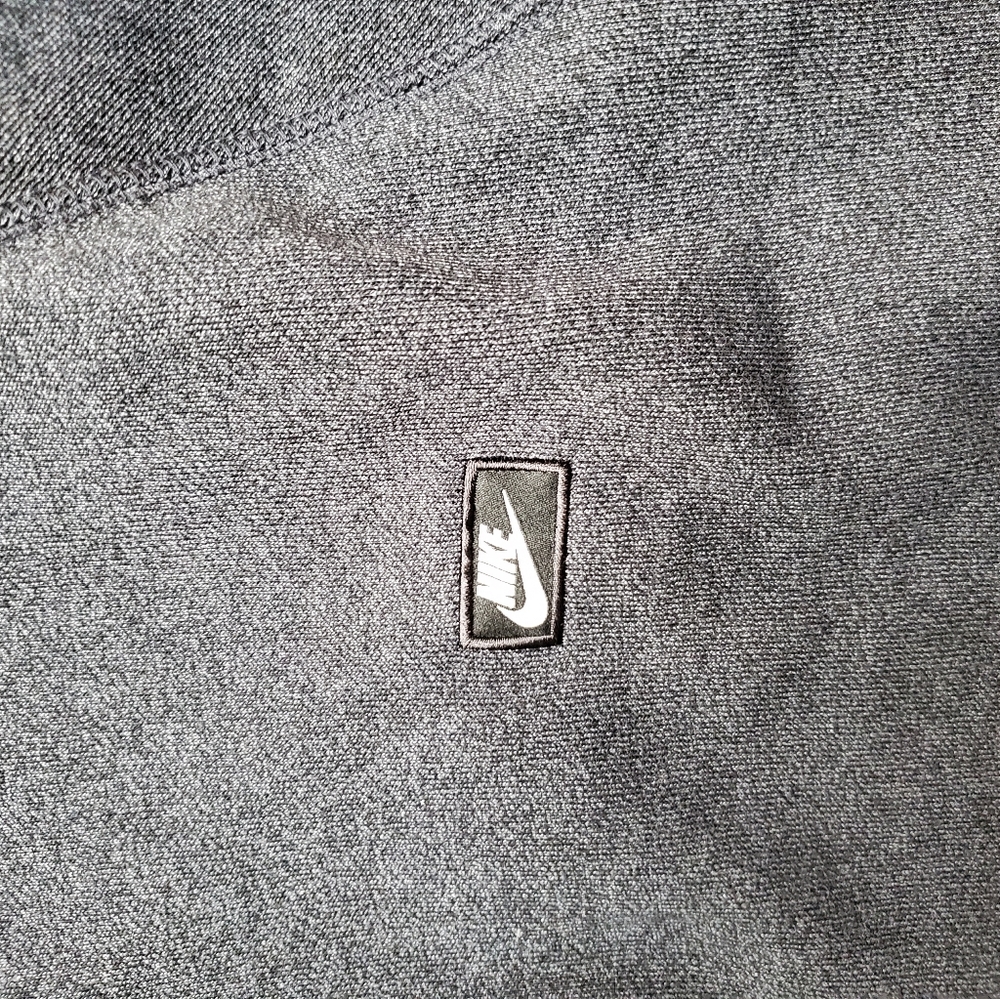 Nike jacket - Picture 2 of 6